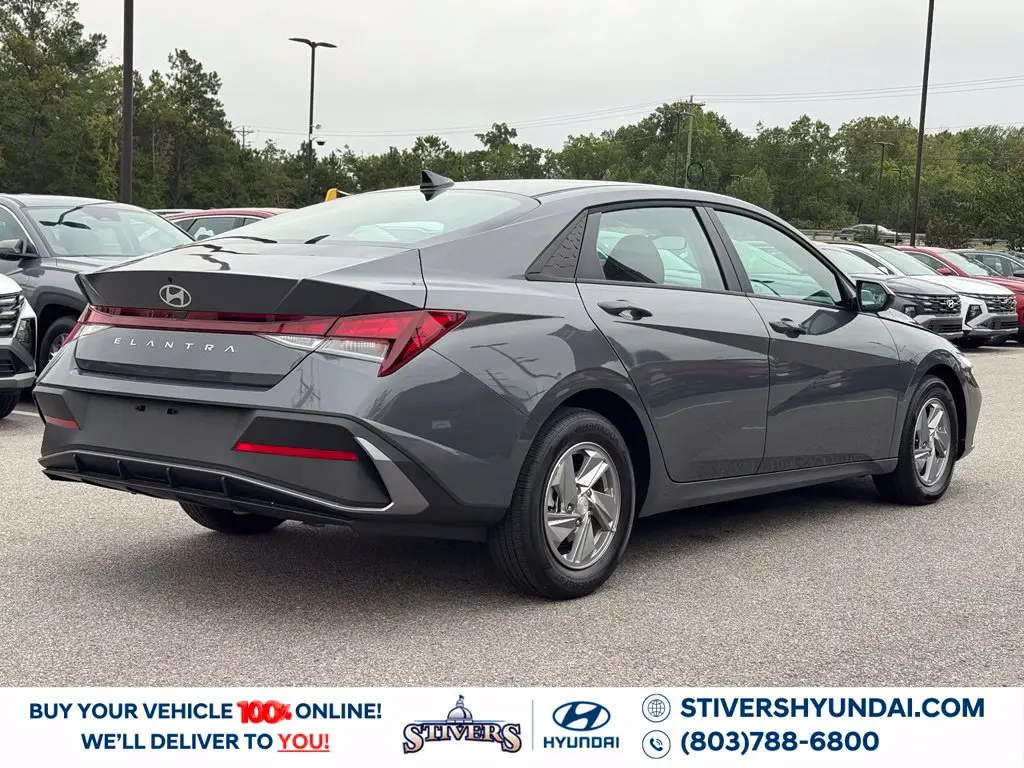 2026 Hyundai Elantra - $22,176