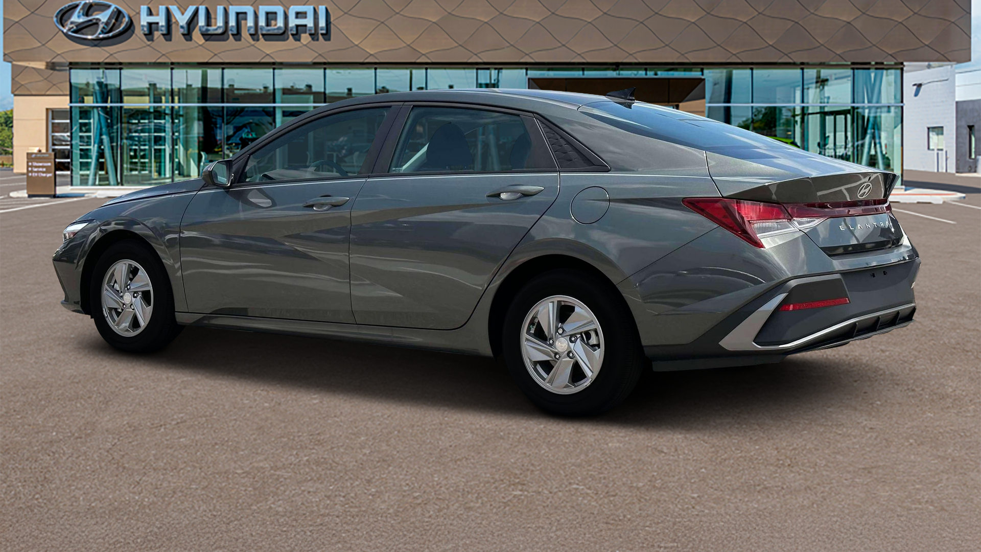 2024 Hyundai ELANTRA SE