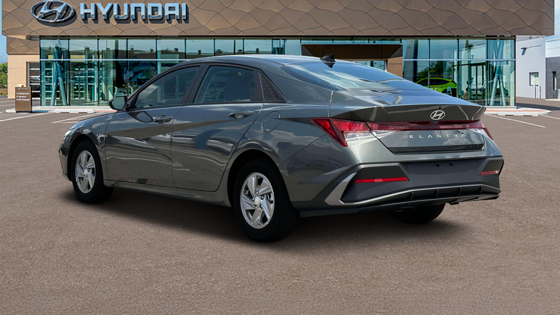 2024 Hyundai ELANTRA SE