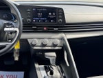 2024 Elantra Thumbnail 15