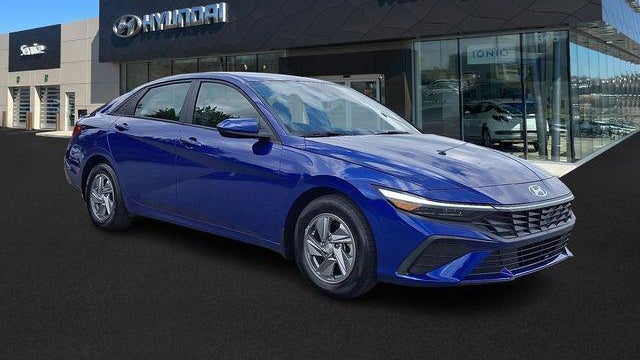 Preowned 2024 Hyundai ELANTRA SE for Sale