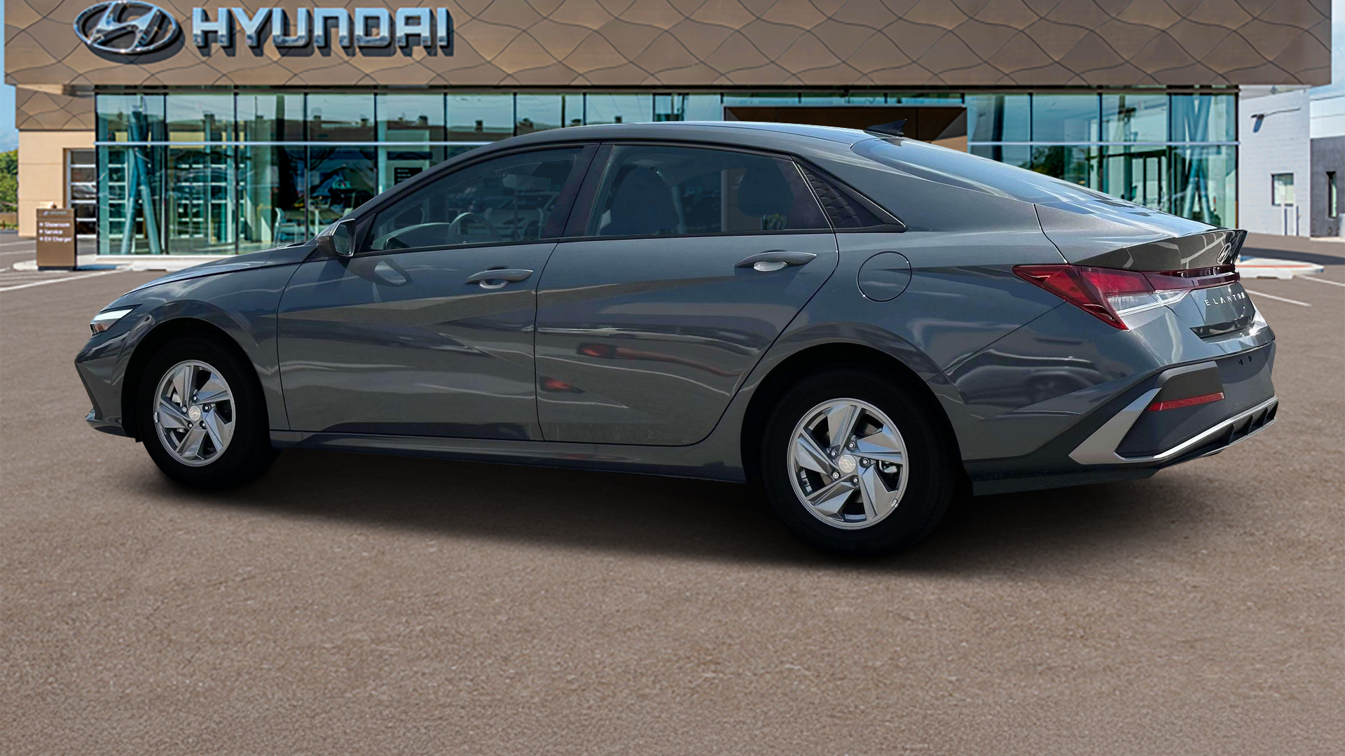 2024 Hyundai ELANTRA SE