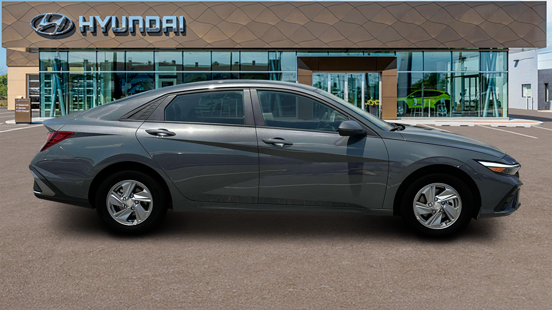 2024 Hyundai ELANTRA SE