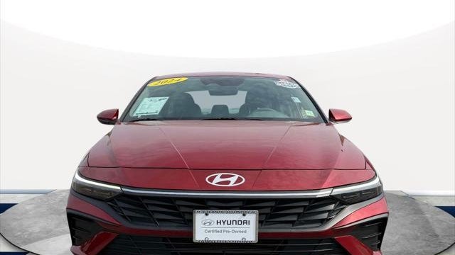 2024 Hyundai ELANTRA SE