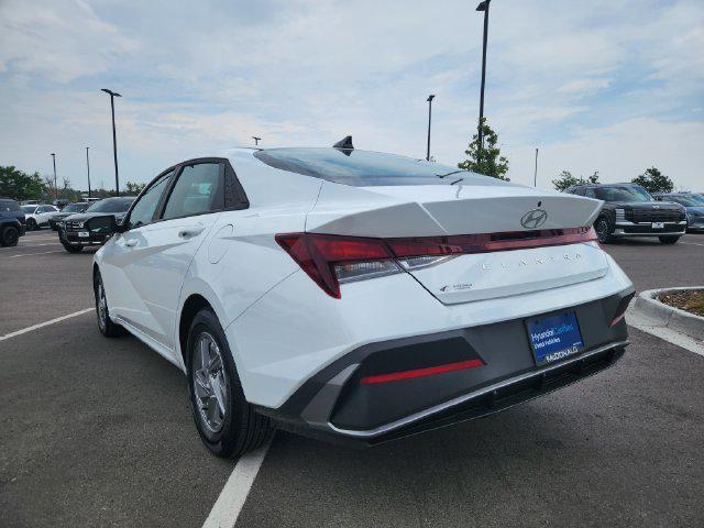 2025 Hyundai Elantra - $21,552
