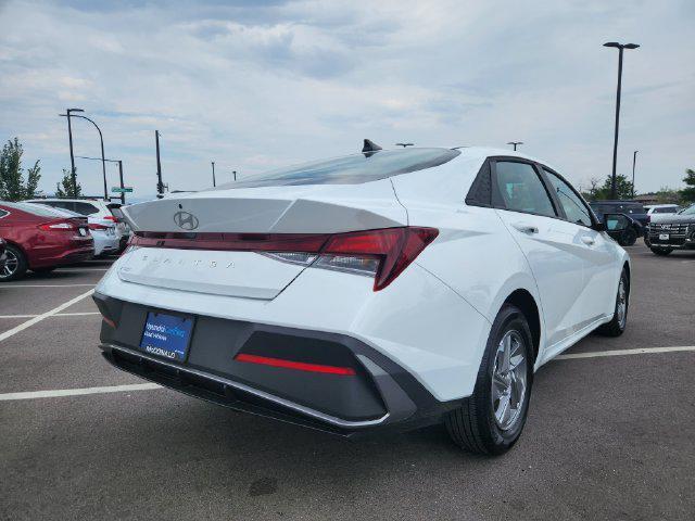 2025 Hyundai Elantra - $21,552