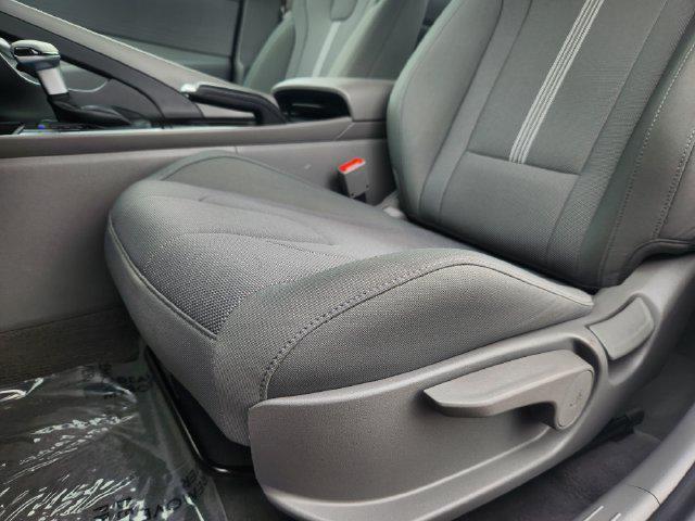 2025 Hyundai Elantra - $21,552