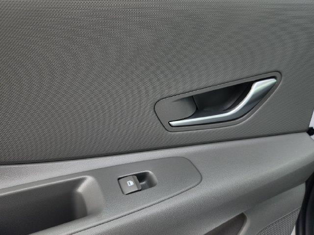 2025 Hyundai Elantra - $21,552