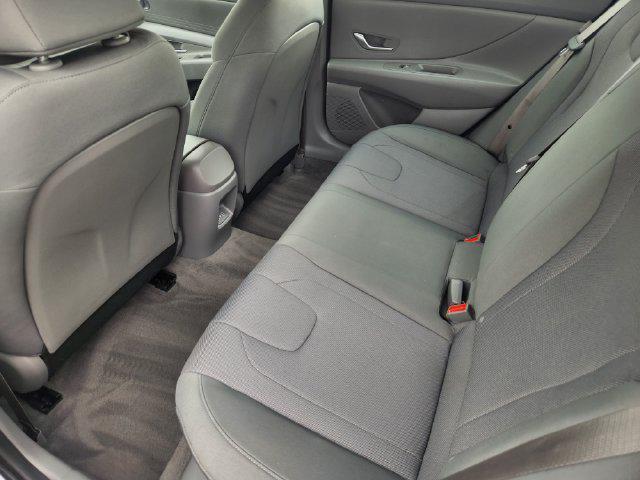 2025 Hyundai Elantra - $21,552