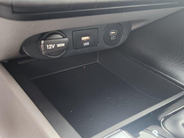 2025 Hyundai Elantra - $21,552