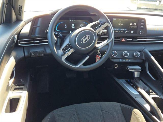 2025 Hyundai Elantra - $21,143