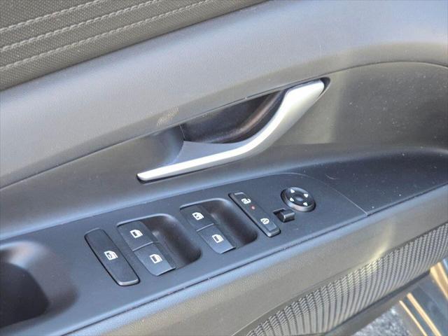 2025 Hyundai Elantra - $21,143