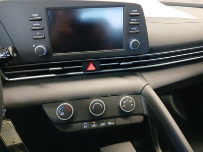 Photo of a 2025 Hyundai Elantra SE 4DR Sedan for sale