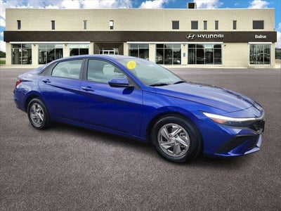 2025 Hyundai Elantra SE 4DR Sedan