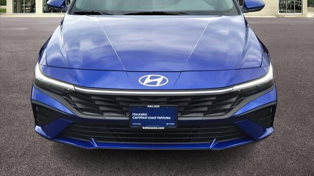 2025 Hyundai ELANTRA SE