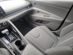 2025 Elantra Thumbnail 15