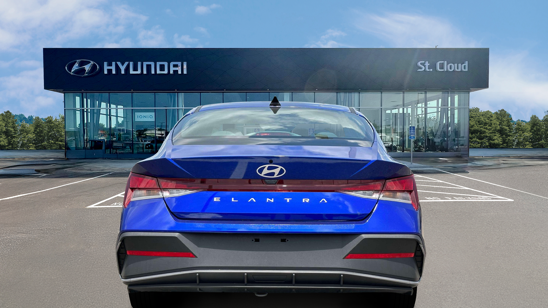 2025 Hyundai ELANTRA SE