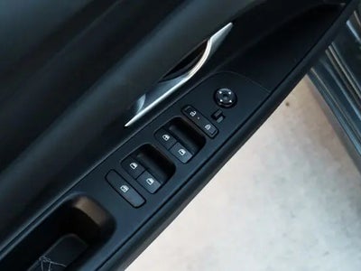 Photo of a 2026 Hyundai Elantra SE 4DR Sedan for sale