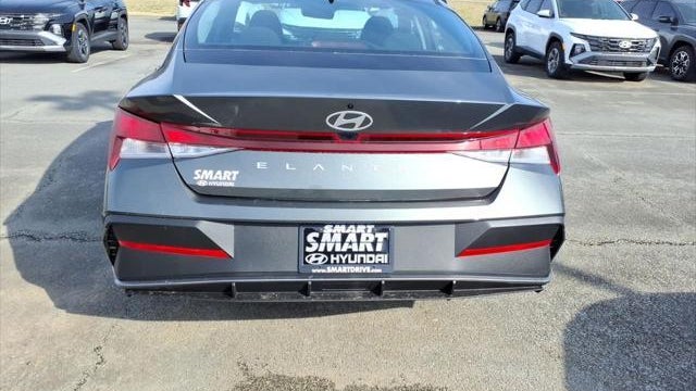 2026 Hyundai ELANTRA SE