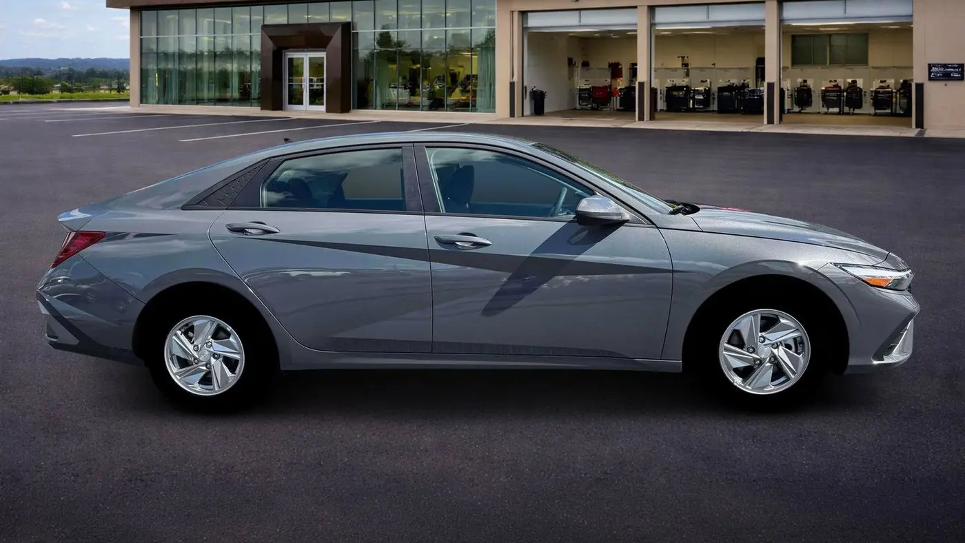 2026 Hyundai ELANTRA SE