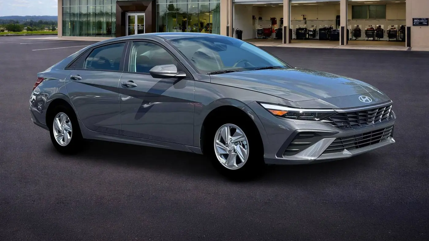 2026 Hyundai ELANTRA SE