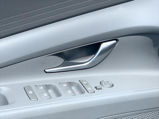 2026 Hyundai Elantra - $21,300