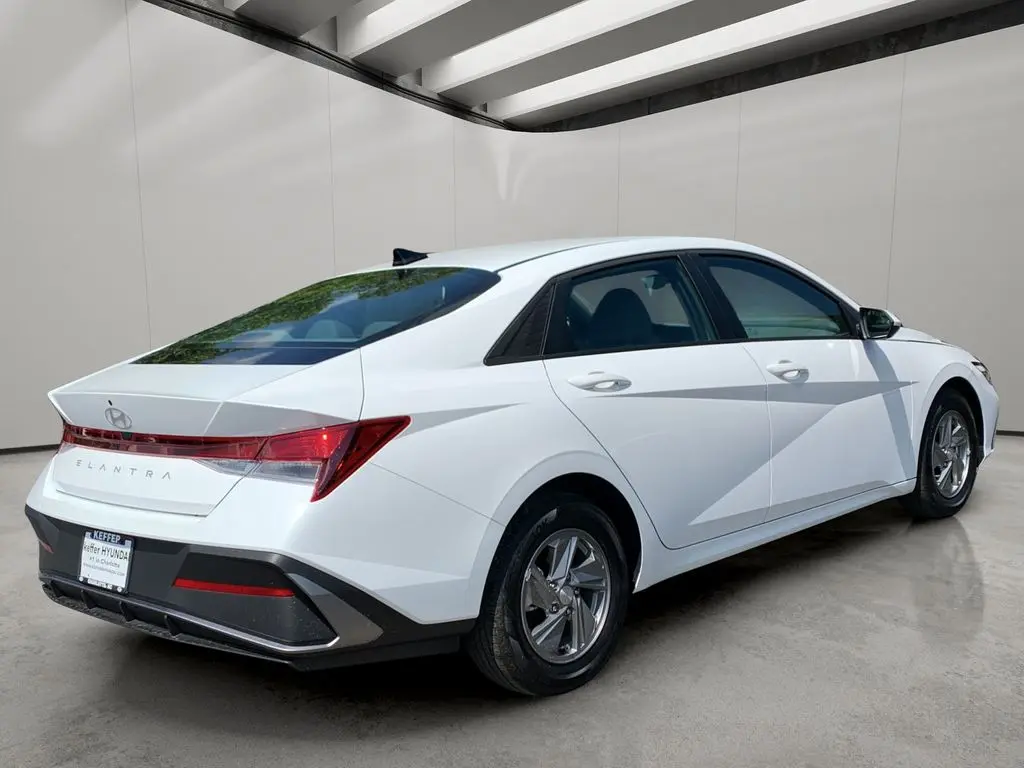 2026 Hyundai Elantra - $21,225