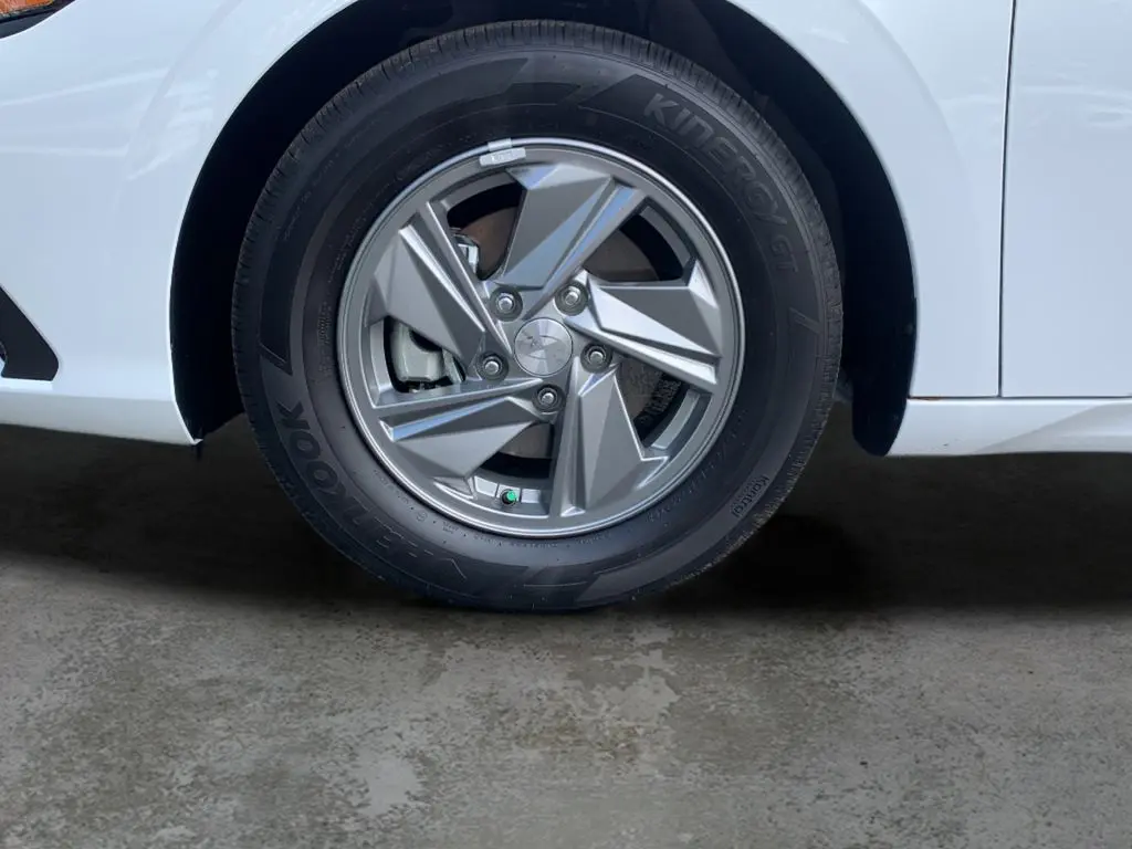 2026 Hyundai Elantra - $21,225