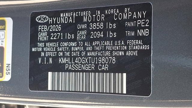 2026 Hyundai ELANTRA SE