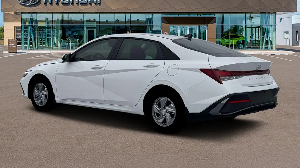 2026 Hyundai ELANTRA SE