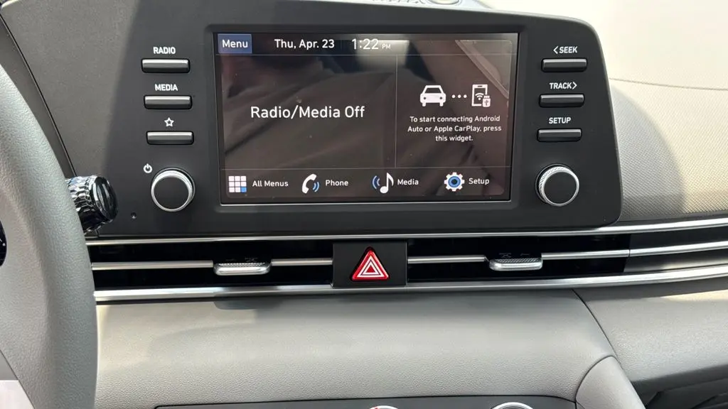 2026 Hyundai ELANTRA SE