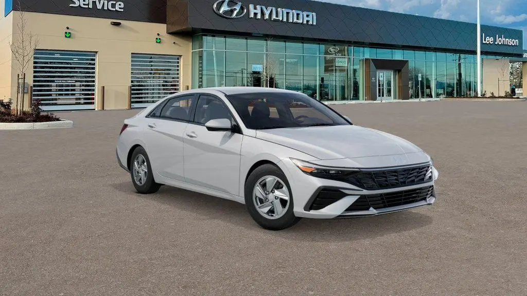 2026 Hyundai ELANTRA SE