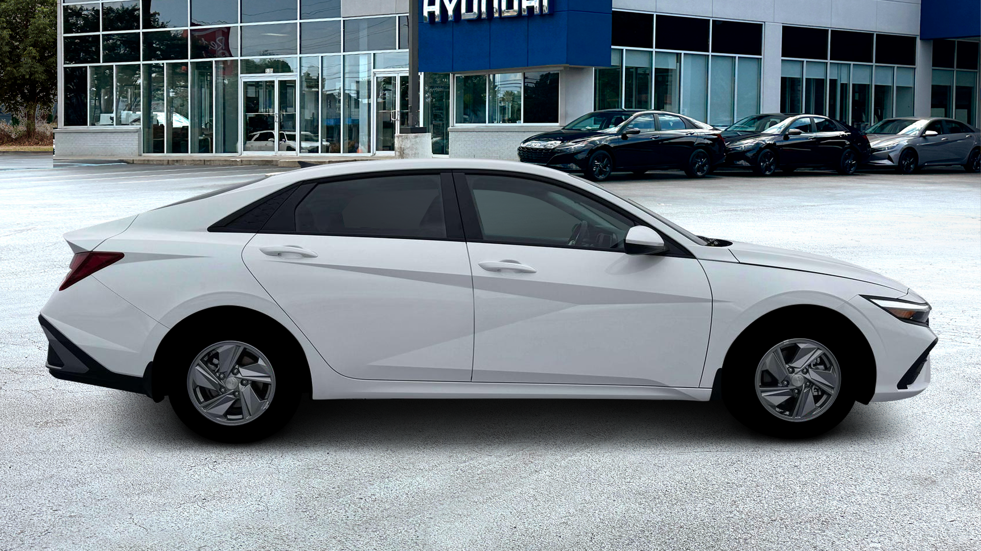 2026 Hyundai ELANTRA SE