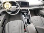 2022 Elantra Thumbnail 15