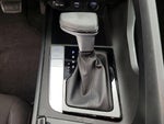 2022 Elantra Thumbnail 17