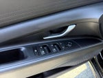 2023 Elantra Thumbnail 14