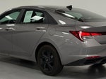 2023 Elantra Thumbnail 4