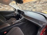 2023 Elantra Thumbnail 11