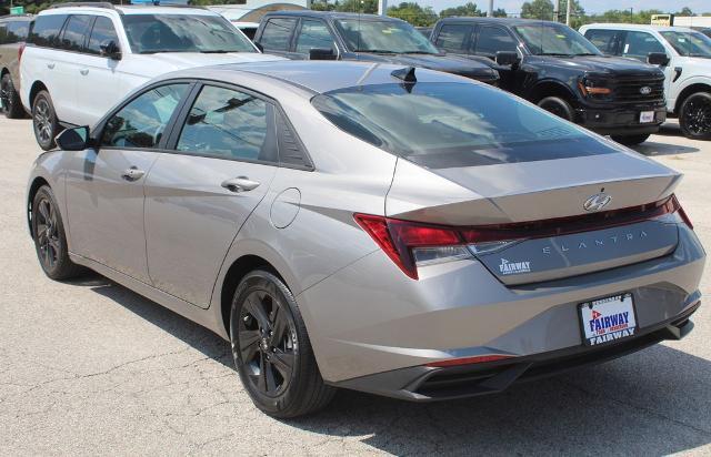 2021 Hyundai Elantra - $19,677