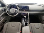 2022 Elantra Thumbnail 9