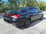 2022 Elantra Thumbnail 7