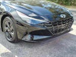 2022 Elantra Thumbnail 9