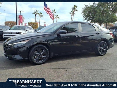 2023 Hyundai Elantra SEL 4DR Sedan