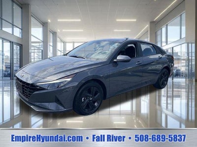 2023 Hyundai Elantra SEL 4DR Sedan