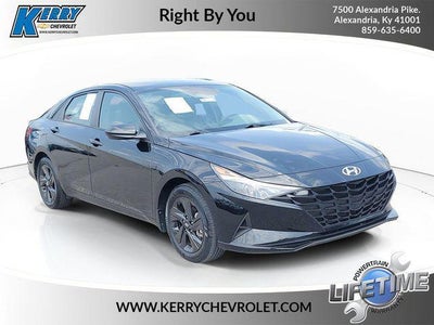 2023 Hyundai Elantra SEL 4DR Sedan