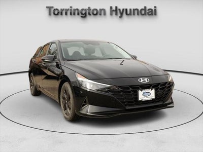 Photo of a 2022 Hyundai Elantra SEL 4DR Sedan for sale