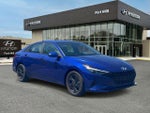 2022 Elantra Thumbnail 1