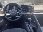 2022 Elantra Thumbnail 12