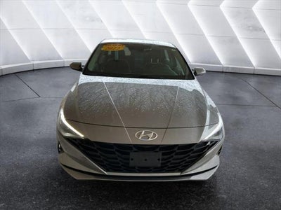 Photo of a 2022 Hyundai Elantra SEL 4DR Sedan for sale