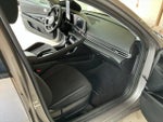 2022 Elantra Thumbnail 16